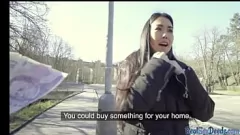 play Zmysłowa Eurobabe została podniesiona i pochylona do seksu POV na świeżym powietrzu, ogolona cipka gotowa do akcji misjonarskiej