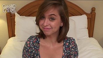 play La primera película xxx de la bella riley reid