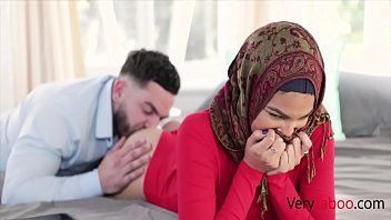 XXX مع عذراء المايا التي لديها هزة الجماع