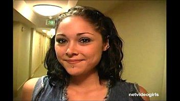 play The Asian girl drinks all his sloboz after being deeply penetrated in her pussies