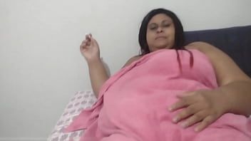 play Porno le neveu pénètre sa mère quand elle dort films porno il la pénètre par derrière dans la forêt