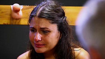 play Casais que têm um bom vídeo de sexo choram quando a avó transa com ela
