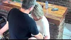 play SOȚIA ÎNșeală este prinsă: Fuită în secret de șeful după muncă!