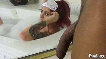 play Xnxx frumoase cu o roscata fututa in cada 2019