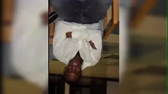 play فاتنة الأبنوس مع buzzcut يصبح مبتلًا في الإباحية الجمالية